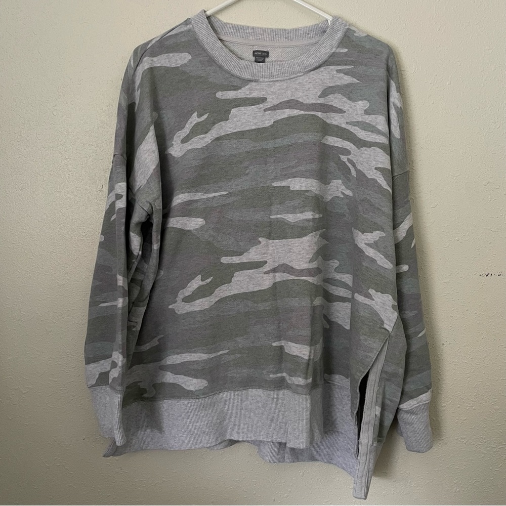 Aerie Camo Crew Neck Sweatshirt XL